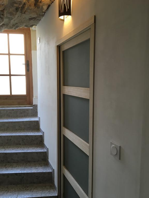 La Grotte Apartment La Garde Adhemar Bagian luar foto