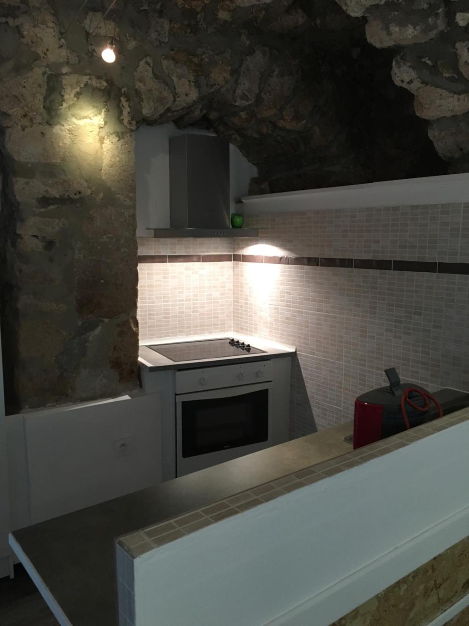 La Grotte Apartment La Garde Adhemar Bagian luar foto